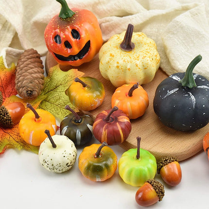 Halloween Decoratieset | Kunstmatige Pompoenen, Dennenappels, Esdoornbladeren & Eikels - 86 Delig