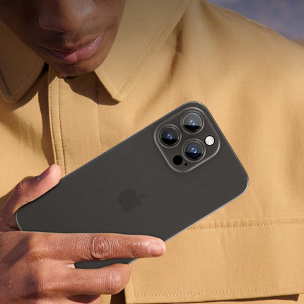 Ultradun Telefoon Hoesje Geschikt voor - iPhone 14 Pro Max Hoesje - Mat - Trans-Zwart